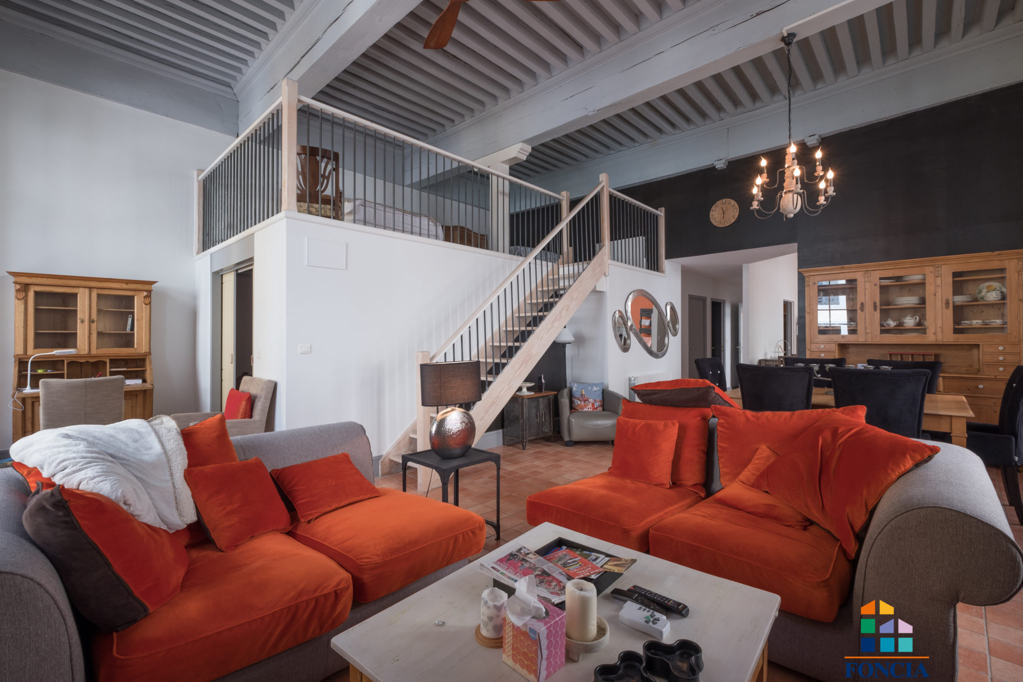 FONCIA IMMOBILIER N° 726921
Adresse : 26 RUE COURTEJAIRE - 1 er etage - 11000 CARCASSONNE
Nombre de pièces : 4
Surface : 120 m²